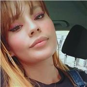 Ingeniera agroindustrial imparte clases de matemáticas para bachillerato